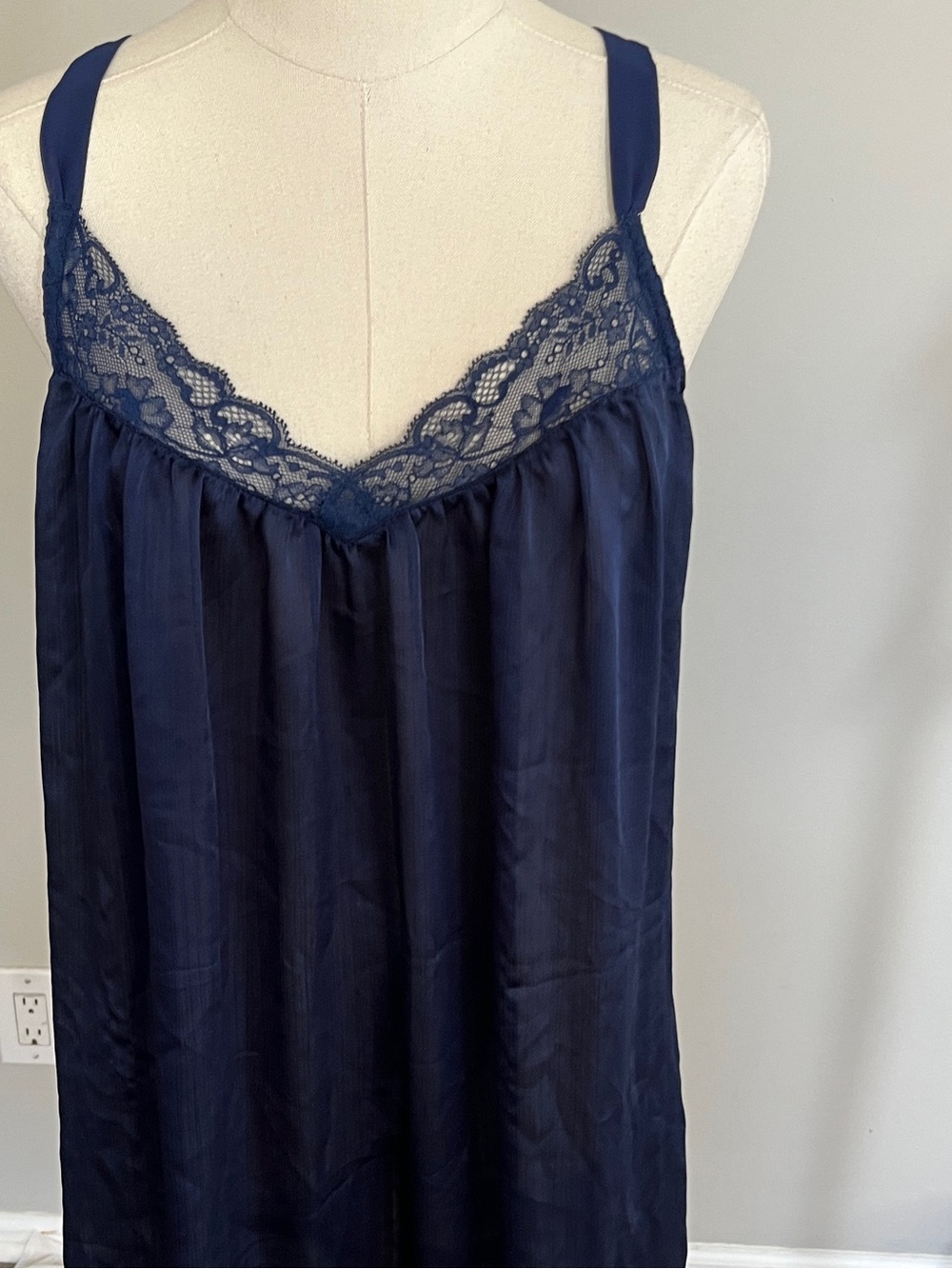 Vintage Oscar De La Renta pink Label Nightgown